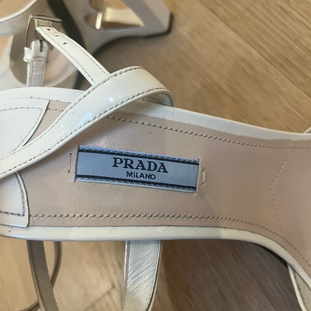 ✨Prada White Heart Heels✨ - Picture 13 of 16